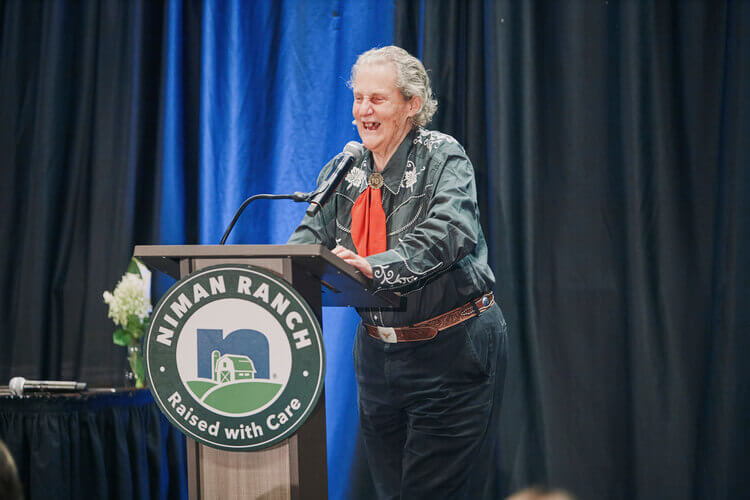 Temple Grandin speaking at Niman Ranch Hog Farmer Celebration Dinner